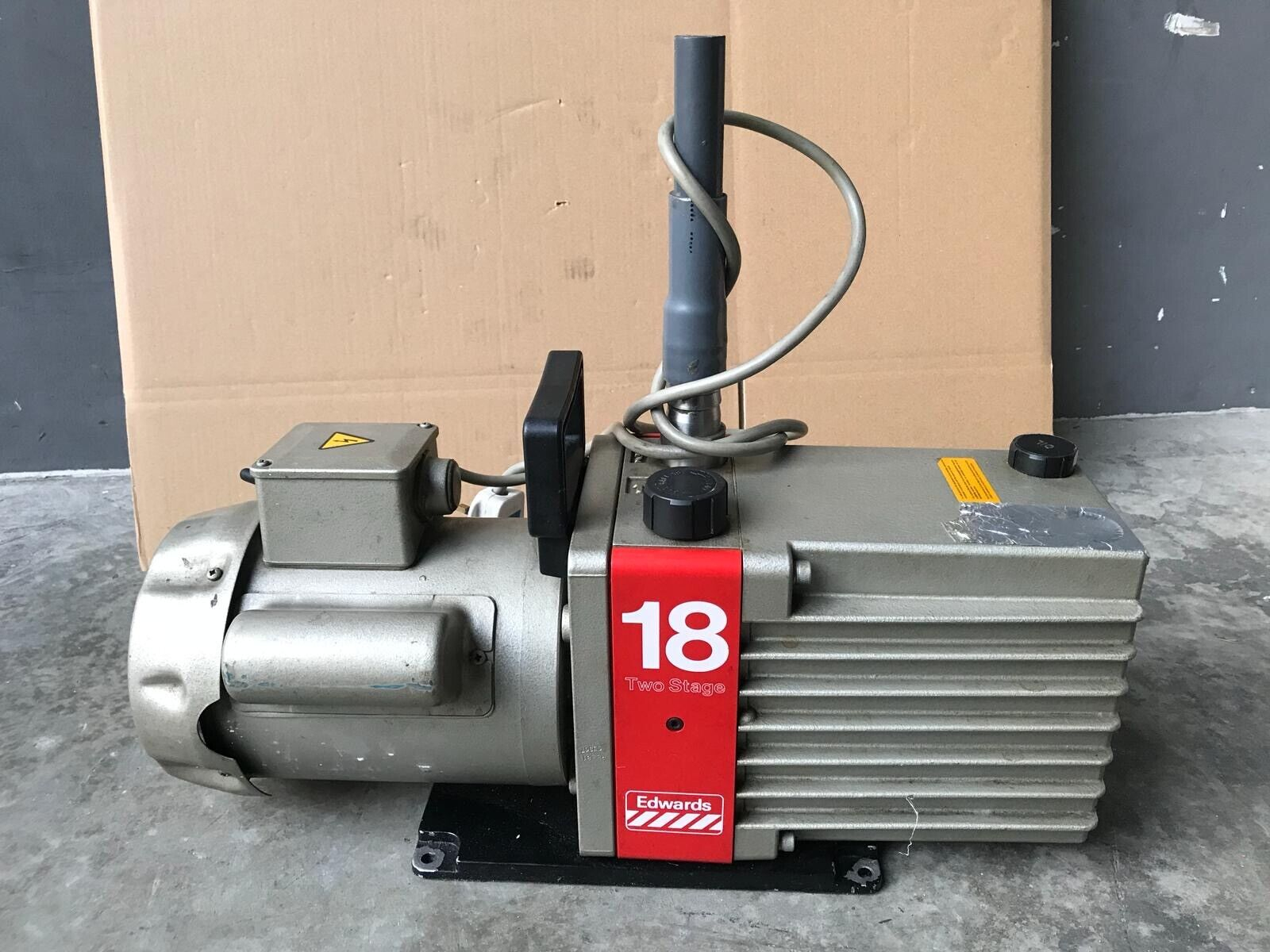 Edwards E2M18 TWO STAGE Rotary vacuum pump Lagpat