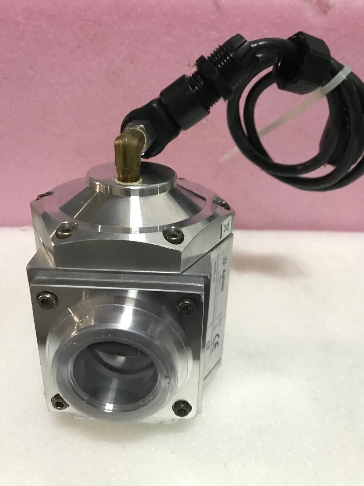 VPI401205060 / VACUUM PUMP ISOLATION VALVE 115V / VARIAN Lagpat