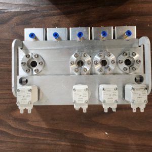 SMC PRESSURE APARATUS w/  VX2A4AY SOLENOID VALVE x 4