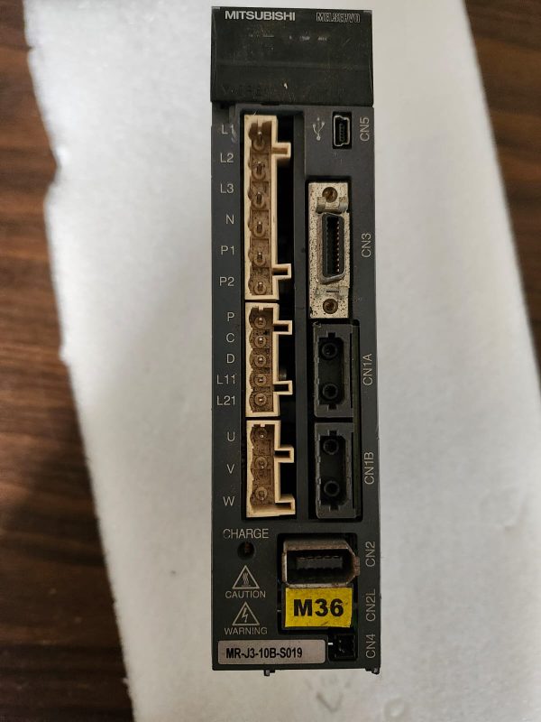 MITSUBISHI MR-J3-10B-S019 Servo Drive