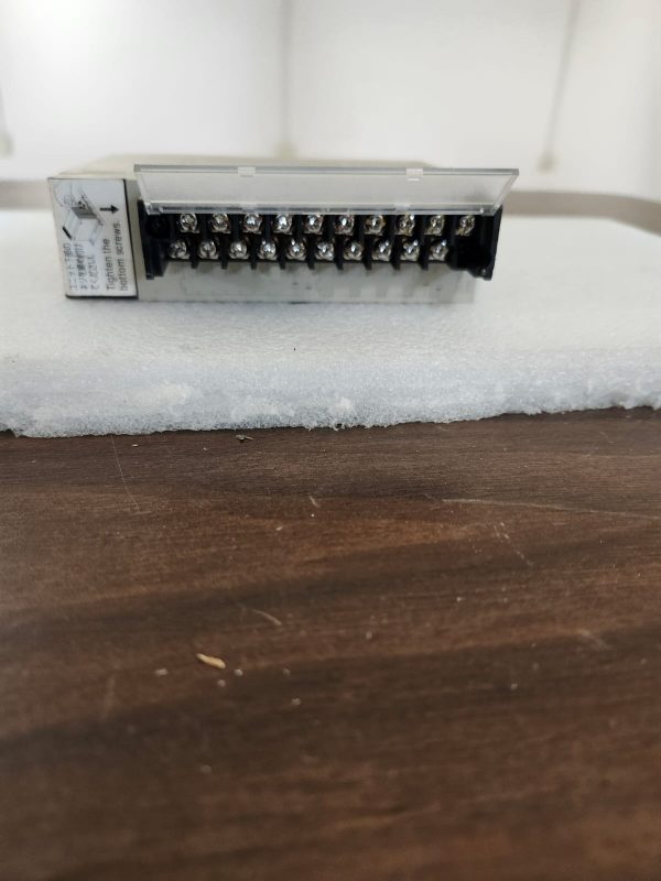 Omron CS1W-ID211 CS1 Series DC Input Module, 24VDC