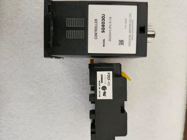 ORIENTAL VEXTA SG8030J STEPPER MOTOR CONTROLLER WITH OMRON P2CF-11 - Image 2
