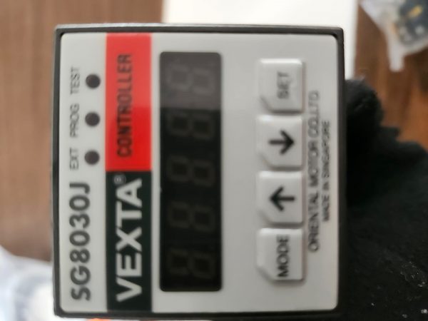 ORIENTAL VEXTA SG8030J STEPPER MOTOR CONTROLLER WITH OMRON P2CF-11 - Image 3