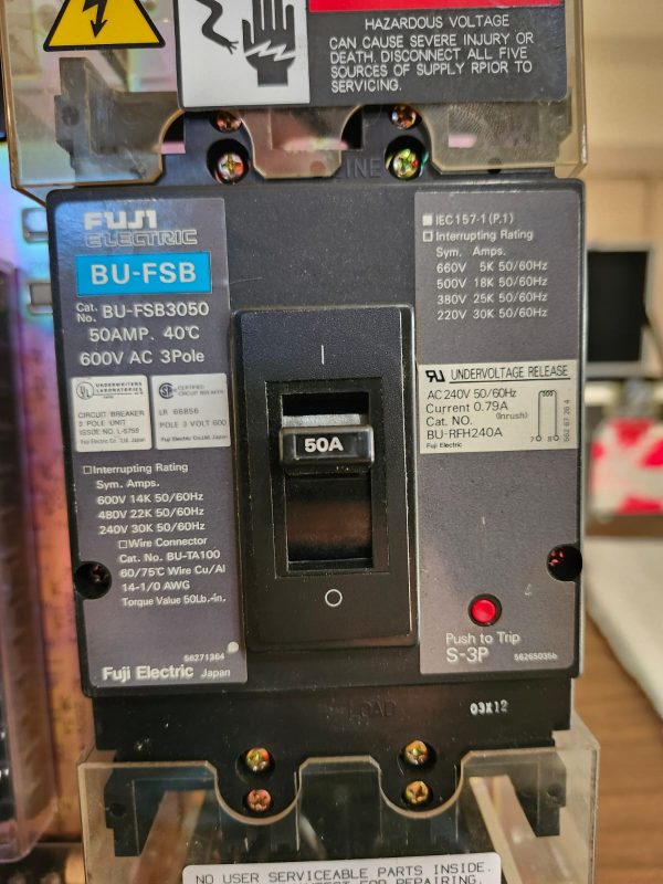 KH3-71327X02 / ADVANTEST POWER CONTROL BREAKER BOX 600V 3 POLE 50 AMP