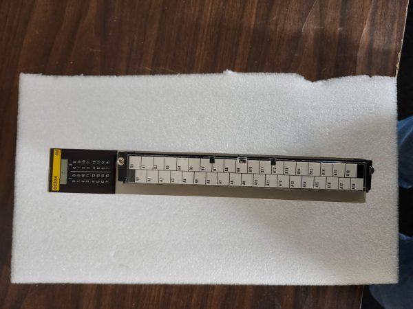 OMRON C500-OC224 PLC MODULE