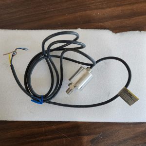 OMRON pressure sensor E8AA-MO5
