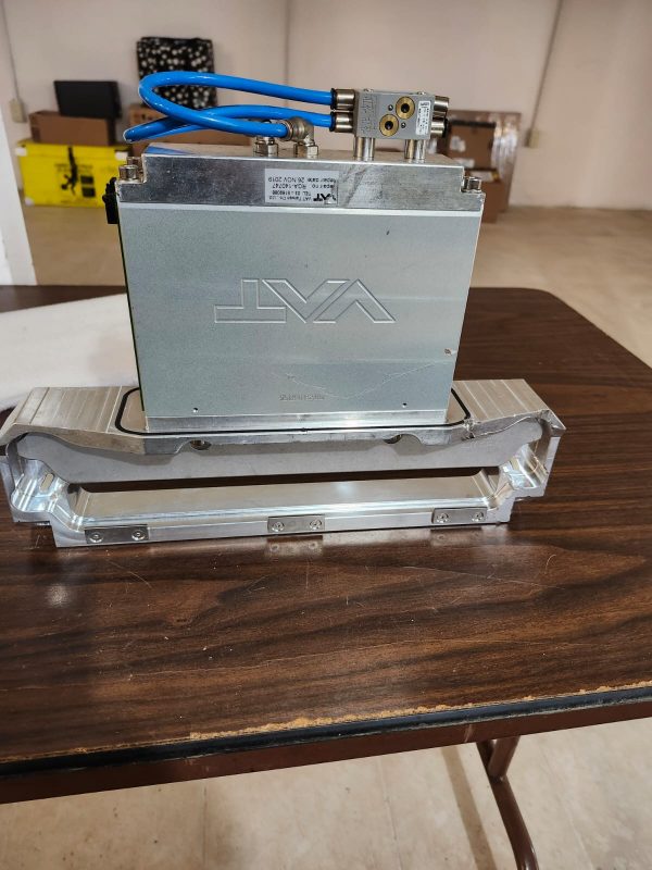 VAT 0340X-CA24-CQP1 Pneumatic Slit Valve - Image 2