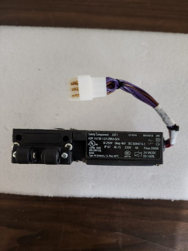 SCHMERSAL AZM 161SK-12/12RKA-024 SAFETY SWITCH - Image 2