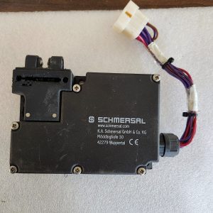 AZM161SK-12/12RKA-024  SCHMERSAL Safety Interlock Switch 250V