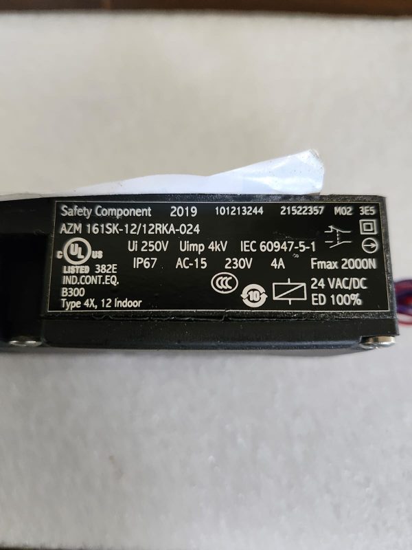 AZM161SK-12/12RKA-024  SCHMERSAL Safety Interlock Switch 250V - Image 3
