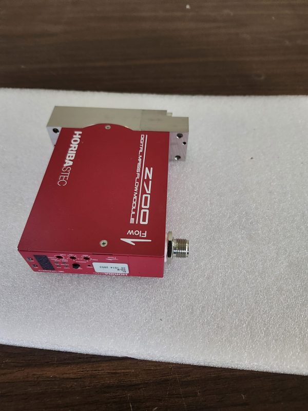 Horiba STEC SEC-Z714MGX (N2) 3 SLM Mass Flow Controller