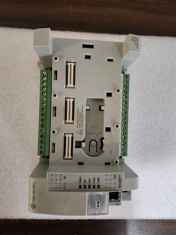Allen-Bradley 2080-LC30-24QVB Micro 830