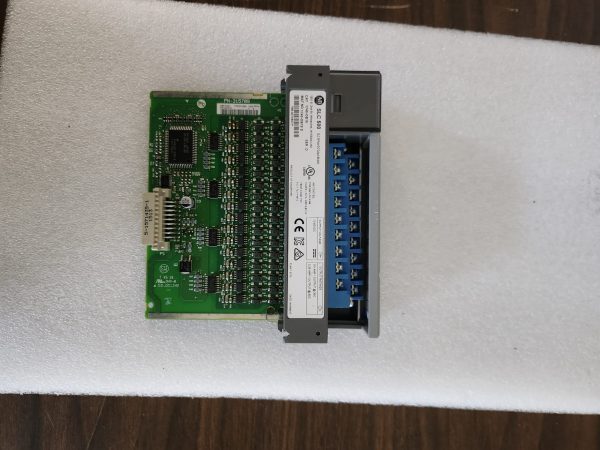 Allen Bradley   1746-OB16 /D  SLC 500 DC Output Module - Image 2