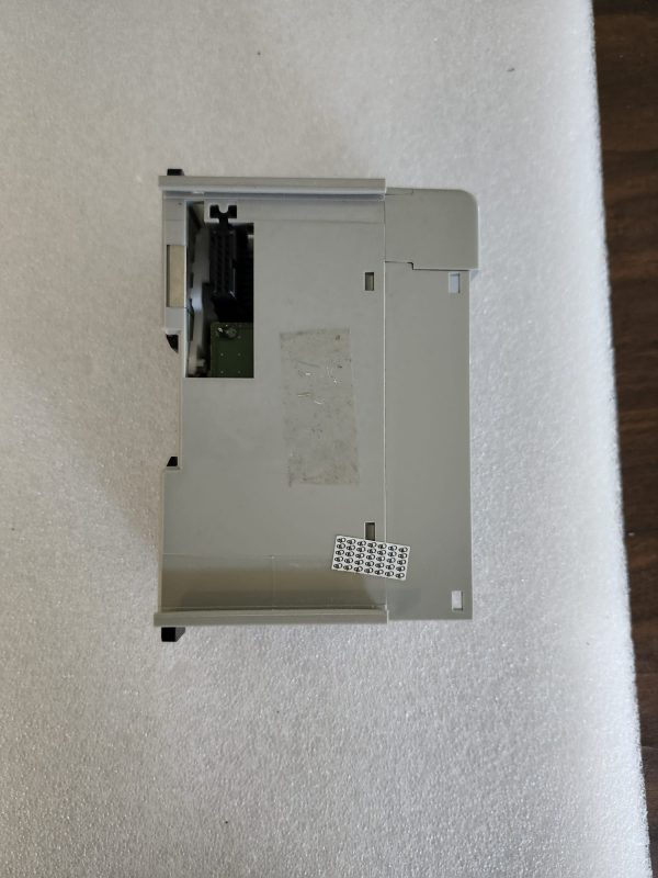 Allen-Bradley 1769-OW16 16ch Digital Output Relay Module - Image 2