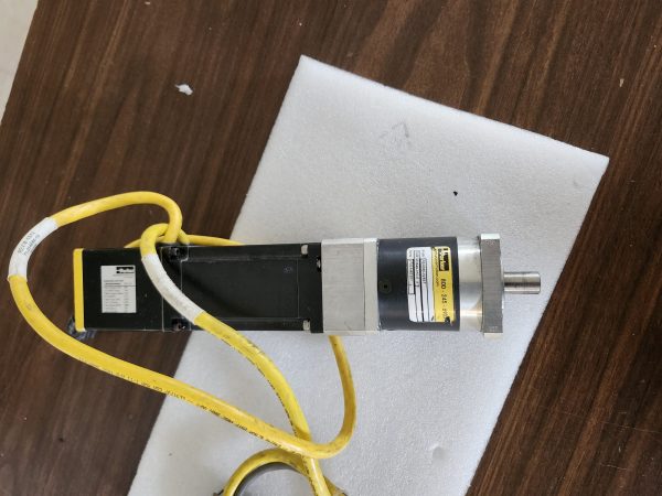 Parker Compumotor CM233FJ-01781 Server Motor + PEN060-025S7 Gearhead - Image 2