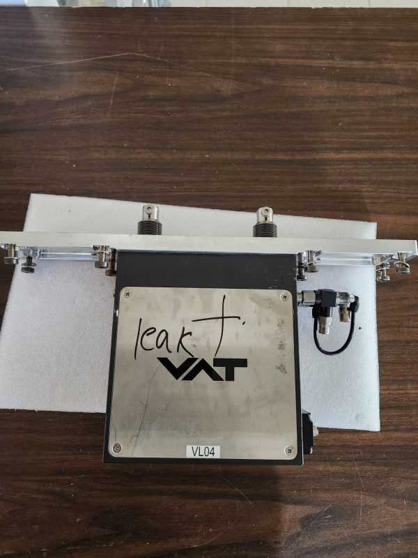 VAT 0210X-BA24-CSI1 High Vacuum Pneumatic Slit Valve