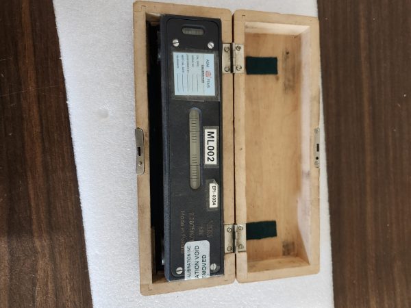 VIS Precision Machinist Level 8" .0005"/10" Accuracy & Wooden Case - Image 3
