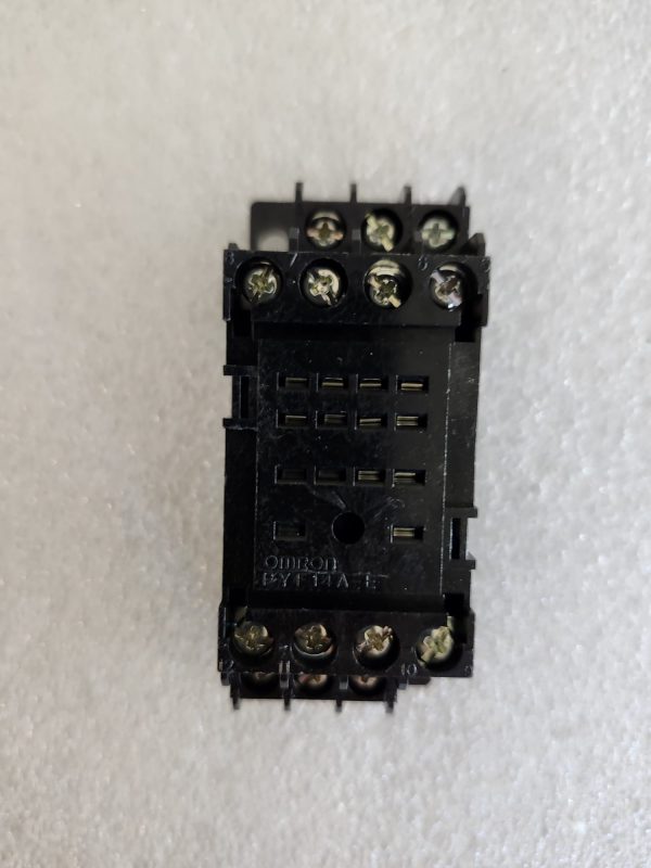 OMRON PYF14A-E  RELAY SOCKETS