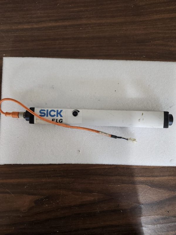 Sick ELGE3-0210N521 V1.20 15 - 30V Light Grid