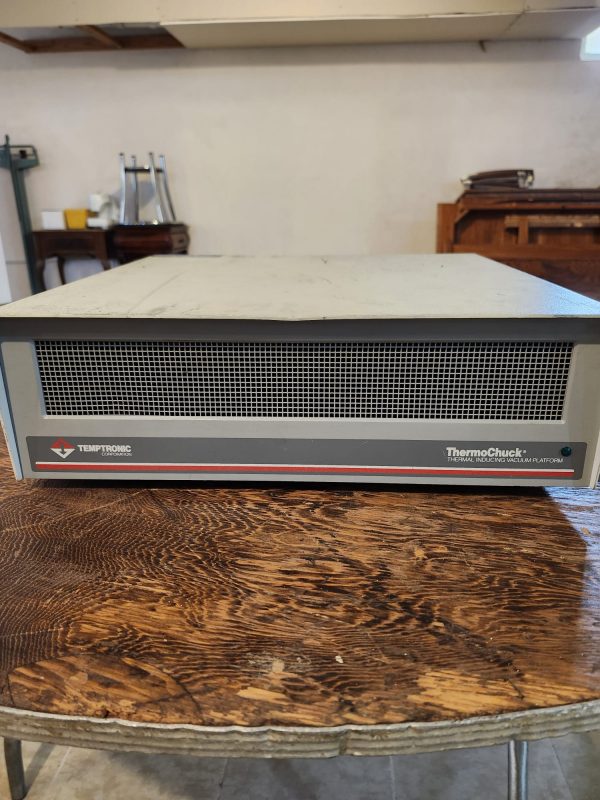 Temptronic ThermoChuck Thermal Inducing Vacuum Platform SA121430 - Image 2