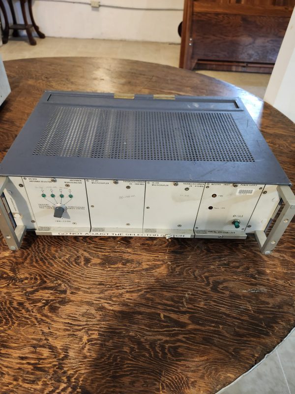 RS VHF/UHF ACTIVE RECEIVING ANTENNA SYSTEM 560/5302/0001/89