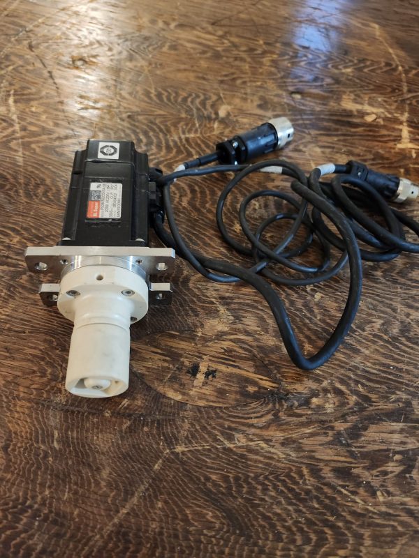 SANYO DENKI P50B05020DXSAJM 200W BL SUPER P5 AC SERVO MOTOR - Image 2