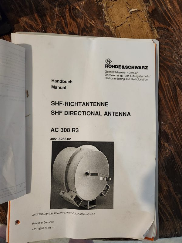 Rohde & Schwarz AC308R3 SHF/EHF Broadband Directional Antenna - Image 4