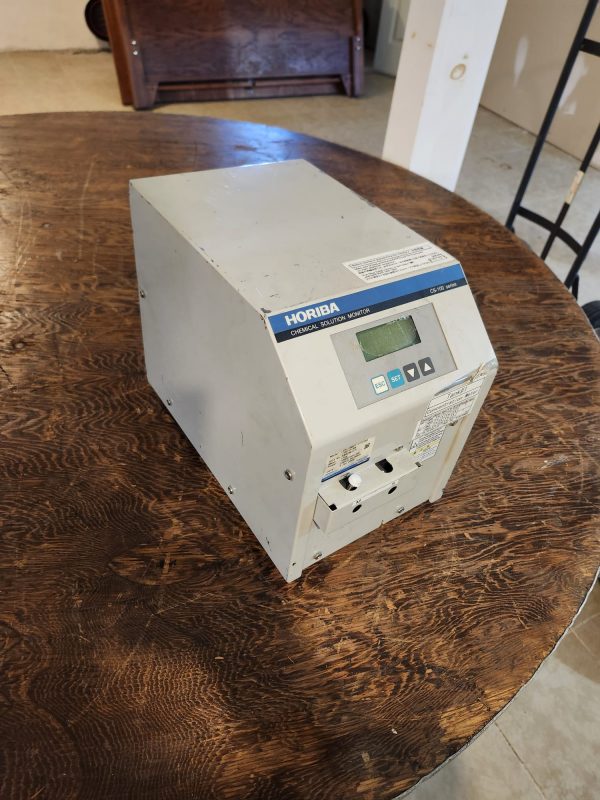 HORIBA STEC CS-100 Series CS-15MF1-11-115A-QU-P-5M Chemical Solution Monitor - Image 4