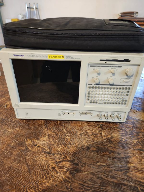 TEKTRONIX TLA5201 Logic Analyzer 34-channel