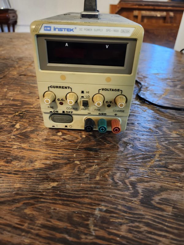 Instek SPS-1820 0-18V 0-20A DC Power Supply