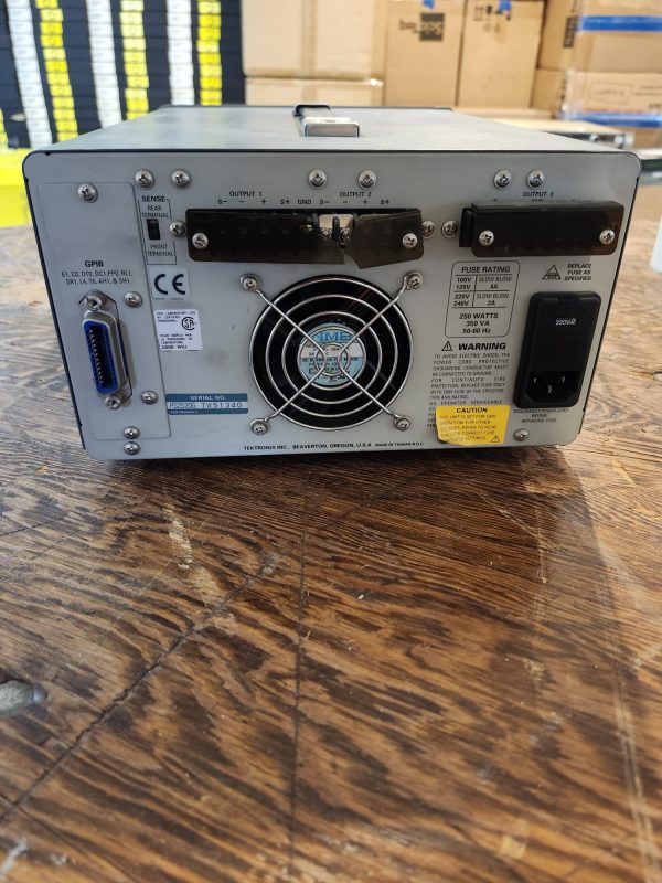 TEKTRONIX PS2520G Triple Output Programmable DC Power Supply - Image 3