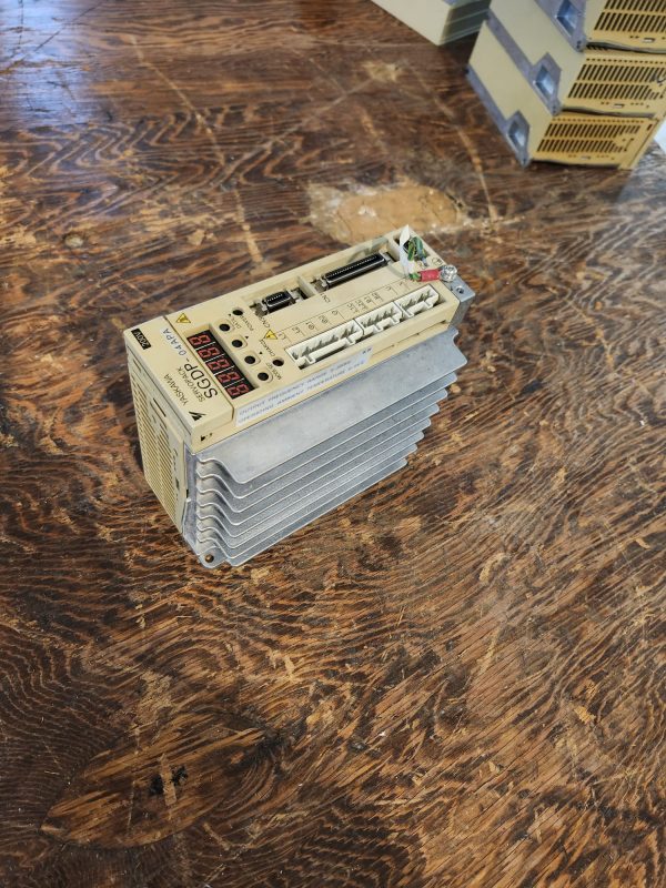 YASKAWA SGDP-04APA 200-230V SERVOPACK - Image 2