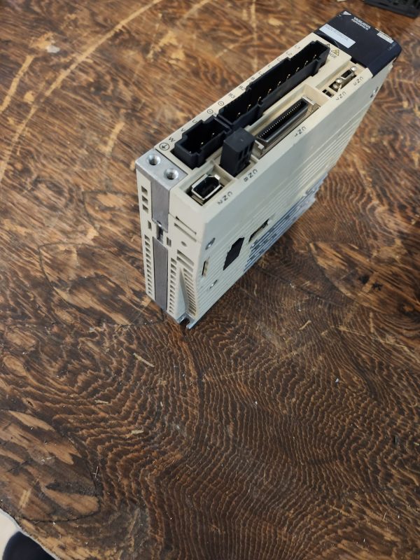 Yaskawa SGDV-R70A01A Servopack  Servo Drive 50W - Image 2