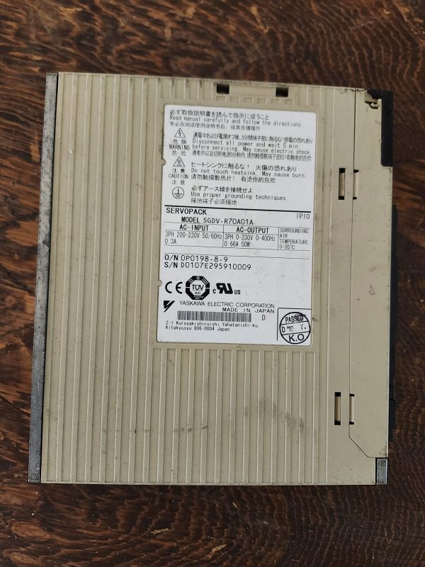 Yaskawa SGDV-R70A01A Servopack  Servo Drive 50W - Image 3
