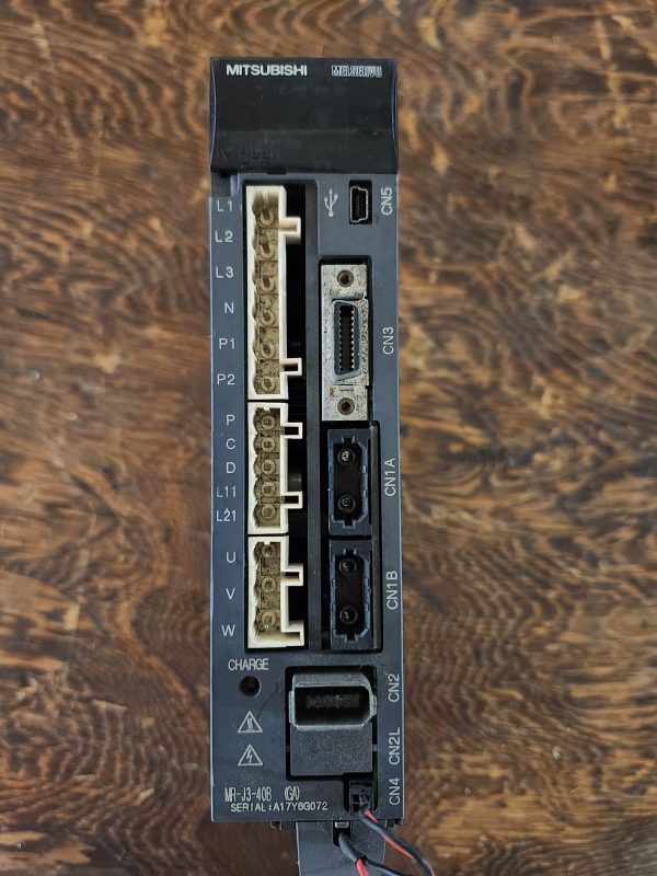 MITSUBISHI MR-J3-40B AC SERVO DRIVE 400W