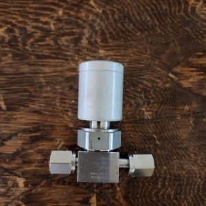 SWAGELOK 6LV-DFHFR4-P-C DIAPHRAGM-SEALED VALVE