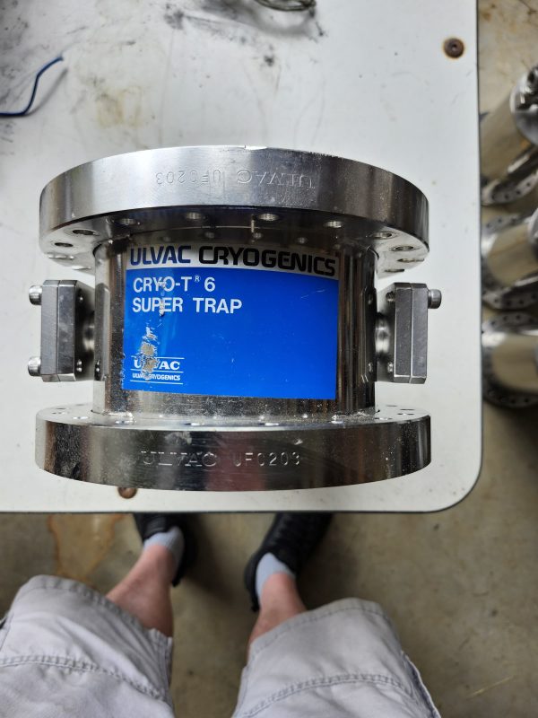 ULVAC CRYOGENICS CRYO-T6X CRYOGENICS SUPER TRAP CRYOPUMP