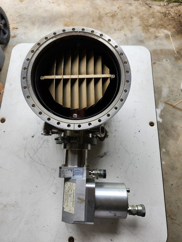 GENESIS TECHNOLOGIES TURBOMOLECULAR VACUUM GATE VALVE ACTUATOR 524-421 / SS422-2011