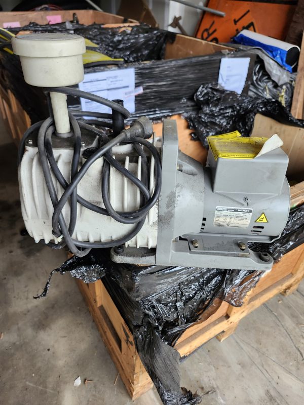 Hitachi VR16L-K CuteVac Direct Drive Rotary Vacuum Pump