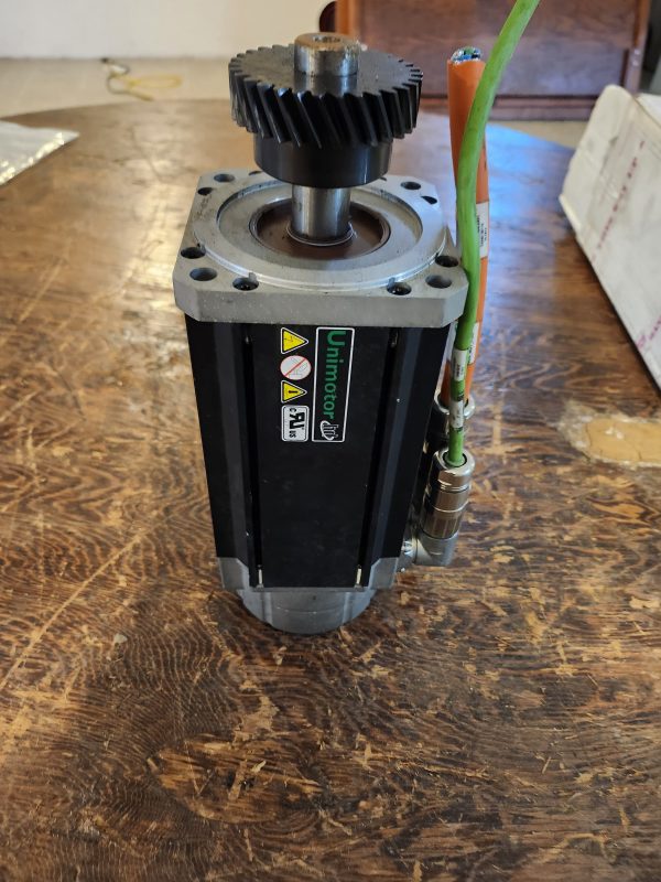 EMERSON CONTROL TECHNIQUES 115UDD200XBFBA130240-SHPO 2000RPM/3200RPM 380/480VAC