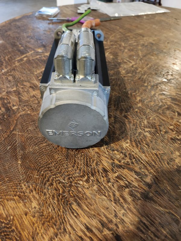 EMERSON CONTROL TECHNIQUES 115UDD200XBFBA130240-SHPO 2000RPM/3200RPM 380/480VAC - Image 3