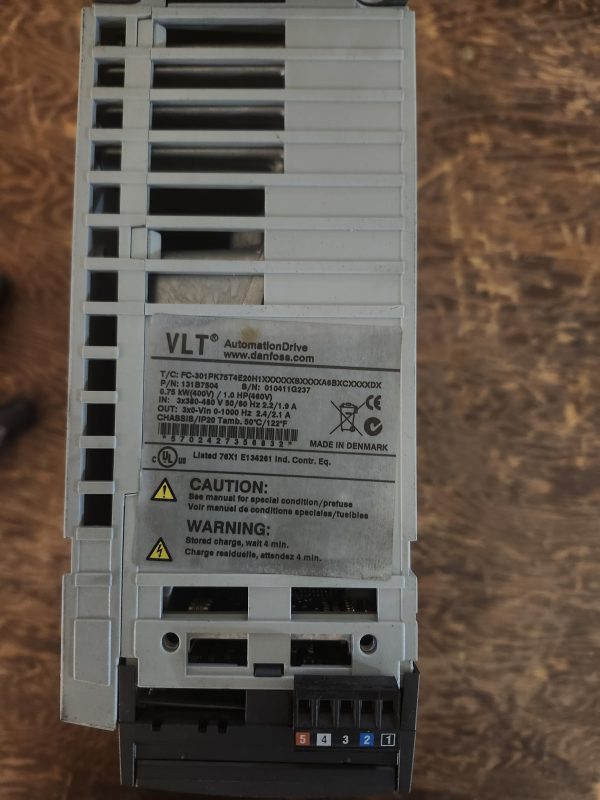DANFOSS VLT AUTOMATIONDRIVE 131B7504 1HP 460V - Image 3