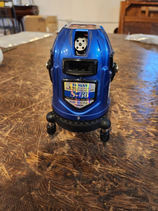 TOMAS S-66 LASER LEVEL 4V2H1D