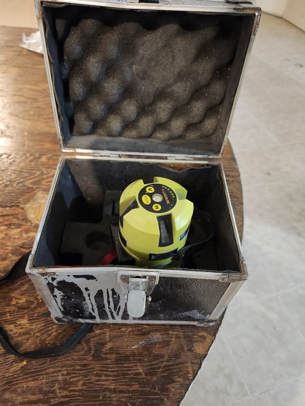 LASER LINE X-8 ELECTRONIC AUTO LASER LEVEL 4V4H1D - Image 4