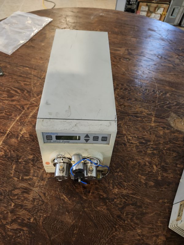 Waters 515 High Performance Chromatography HPLC Pump - Image 3