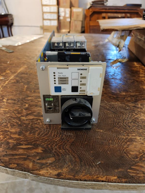 Siemens D0L3,0 400V Generator Circuit Breaker Control Module MP-W-7028830300