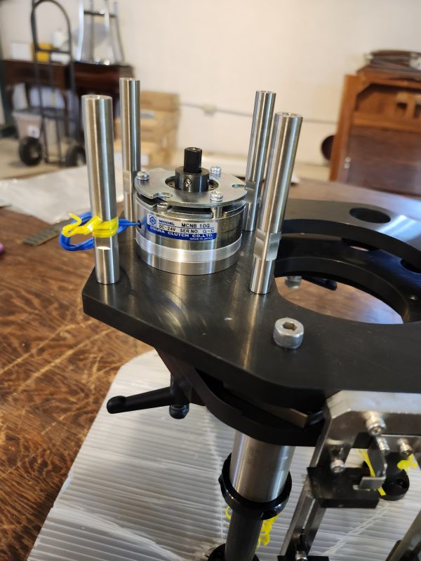 Precision Z-Axis Linear Actuator w/ Ogura MCND-10G Clutch, THK 1605 Ballscrew, Mitutoyo Micrometer - Image 3