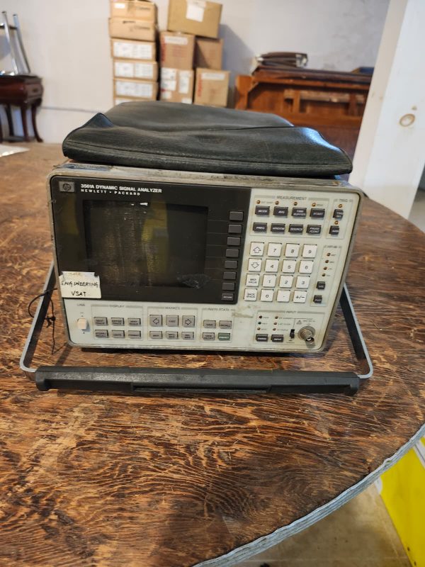 HP 3561A Dynamic Signal Analyzer