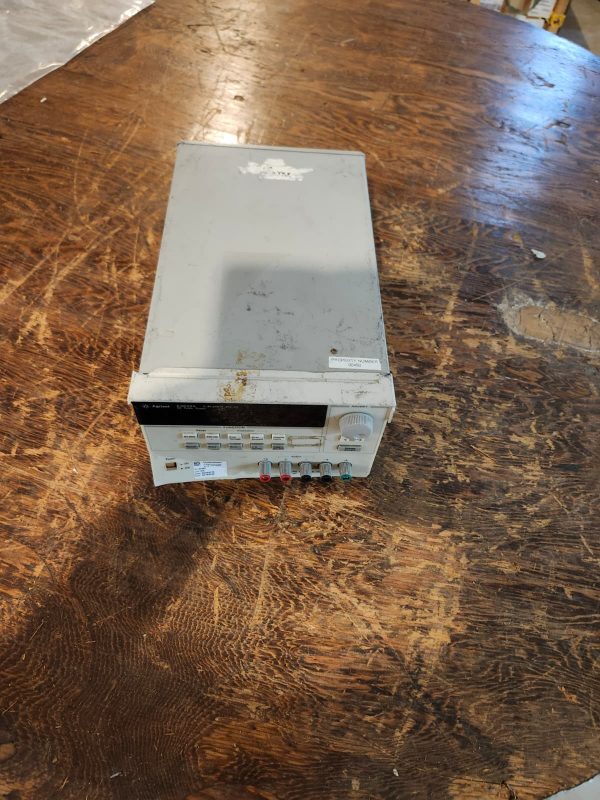 Agilent E3633A 0-8V,20A/0-20V,10A 115V DC Power Supply - Image 2