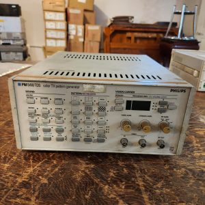 Philips/Fluke PM 5418 TDS+Y/C Color TV Pattern Generator